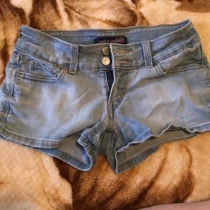 Levi Jean Shorts